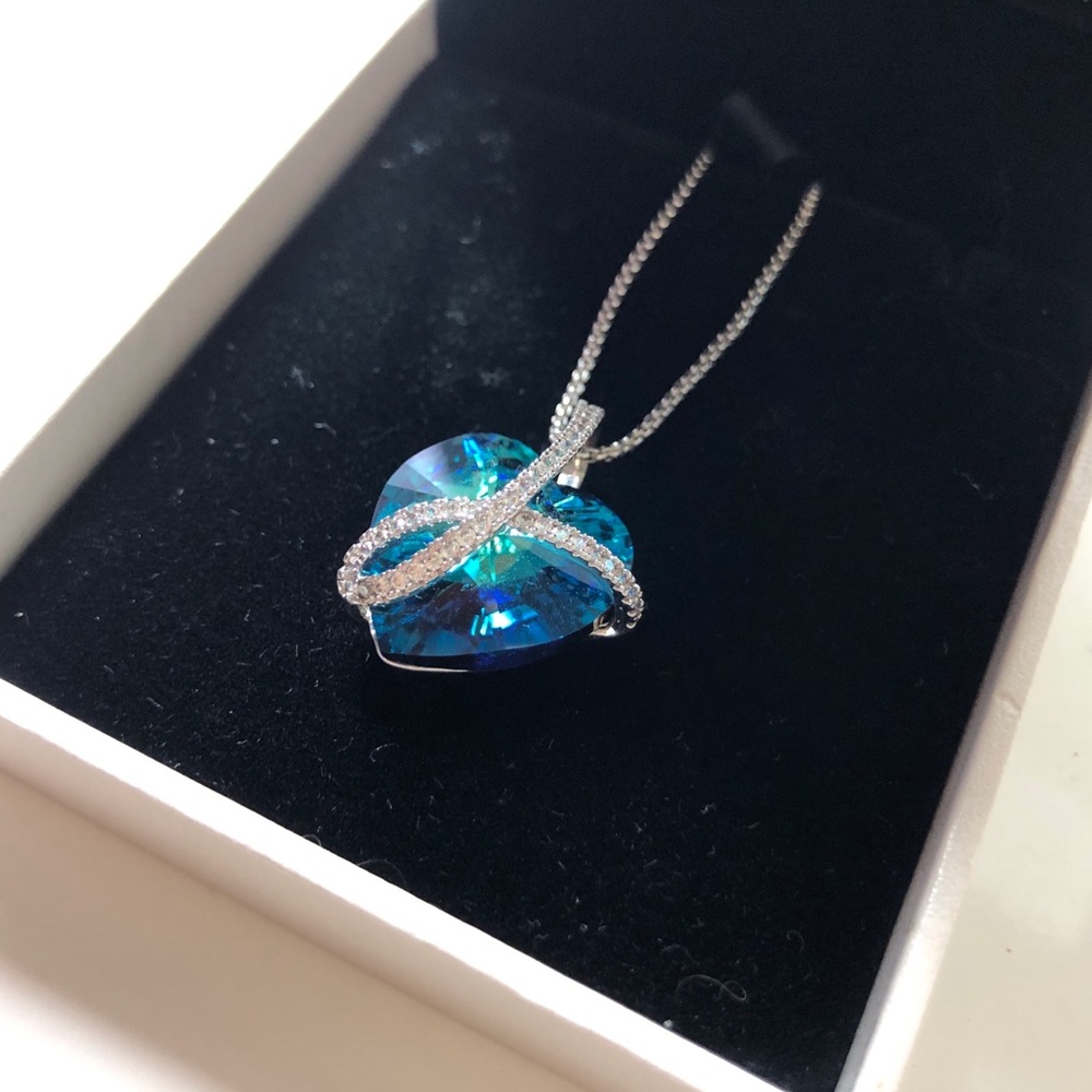 Swarovski blue heart necklace
